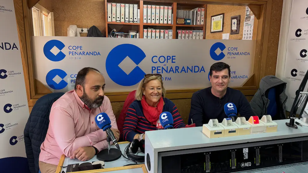 Raúl Blázquez, Paqui Díaz y José Luis Moyano en la mesa de trabajo sobre el encuentro 'En el medio rural, las ovejas también cuentan'