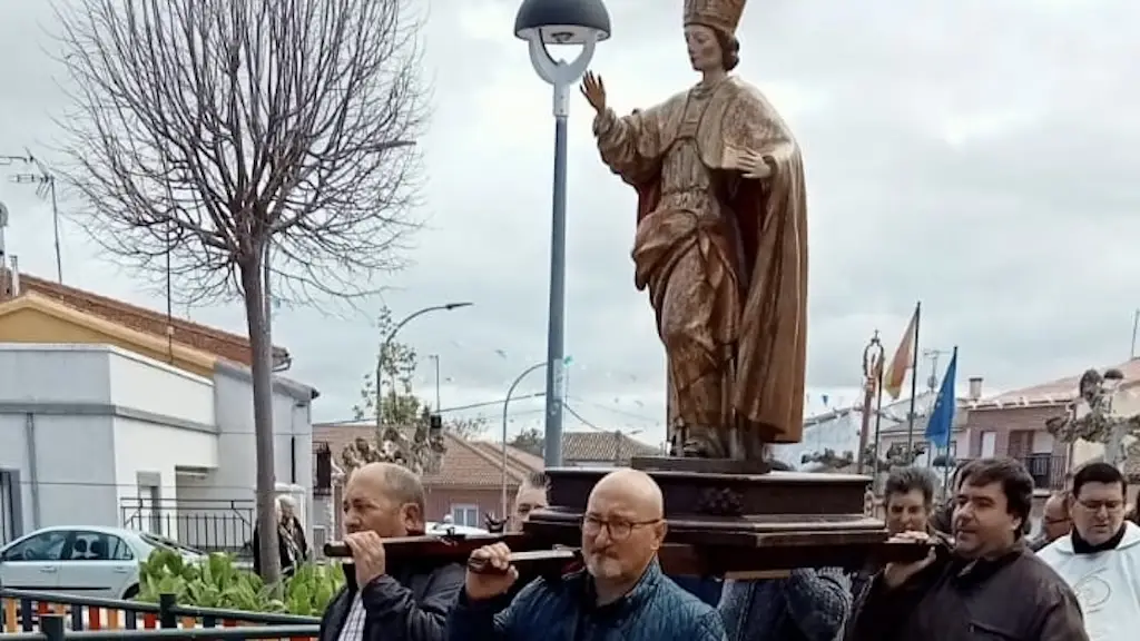 Un momento de la procesión en honor a San Martín en la localidad de Villaflores