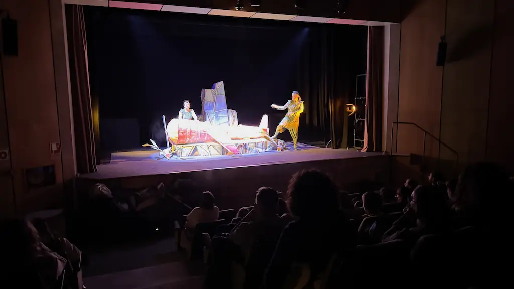 Representación de la obra 'Yo, Tarzán' en el teatro del CDS de Peñaranda