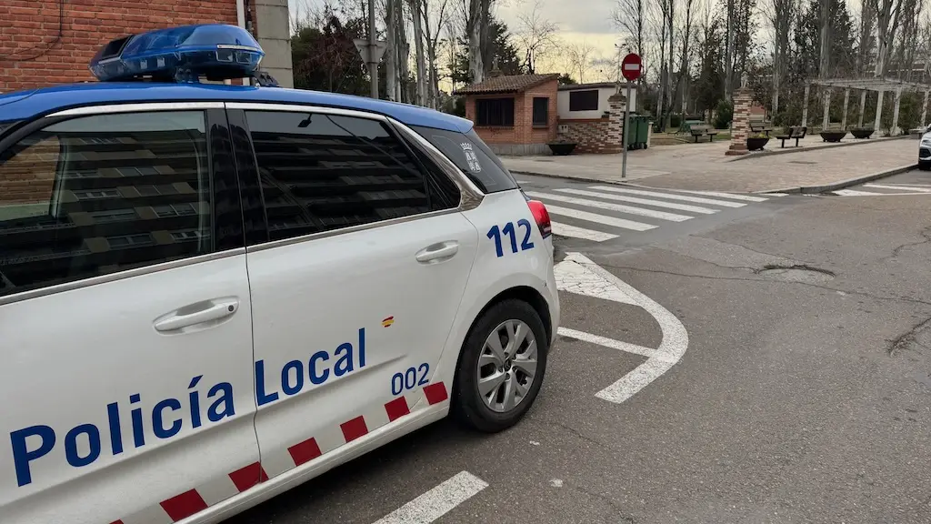 Policía Local acordona el parque de los Jardines