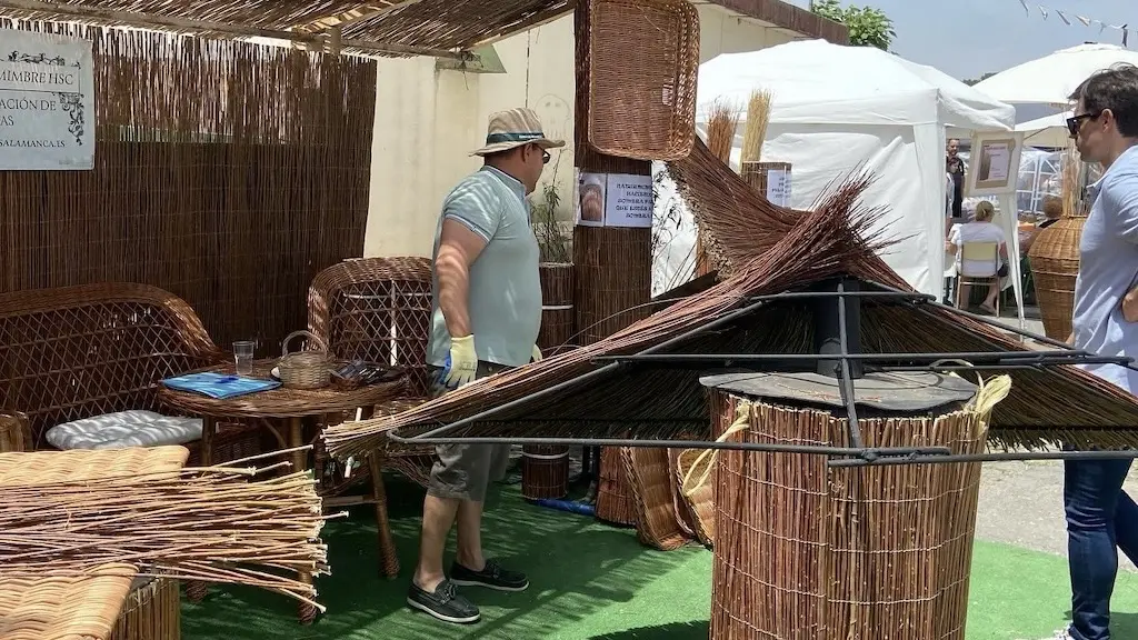 Villoruela ha organiza la I Feria de artesanía con motivo de las fiestas del Cristo de la Esperanza