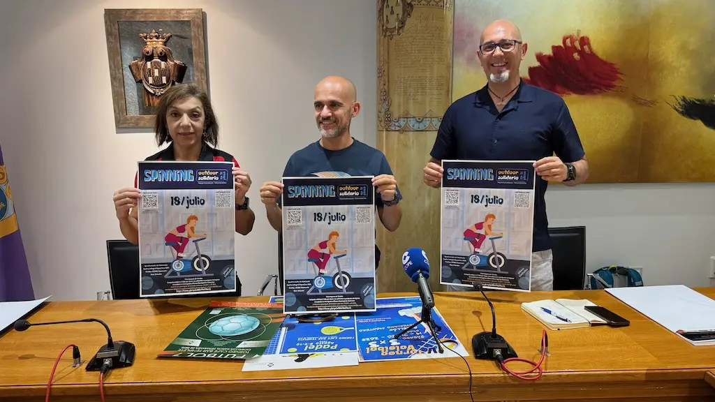 Presentación del Spinning outdoor solidario