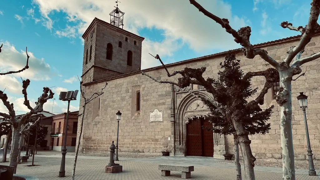 Iglesia de Macotera