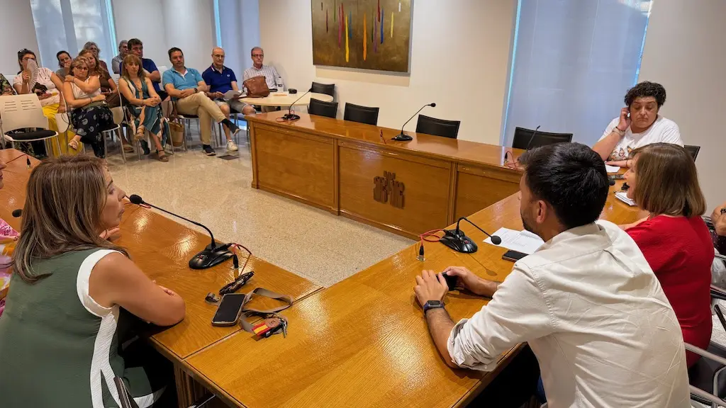 Reunión con el comercio