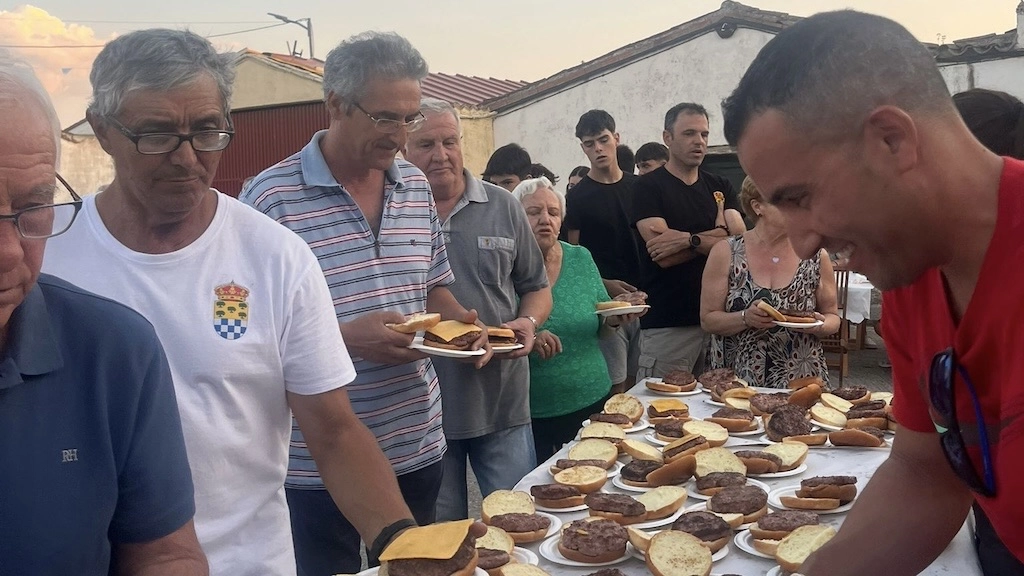 Hamburguesada en Mancera de Abajo