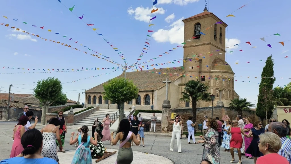 Procesión en honor a Nuestra Señora de la Asunción en Aldeaseca de la Frontera