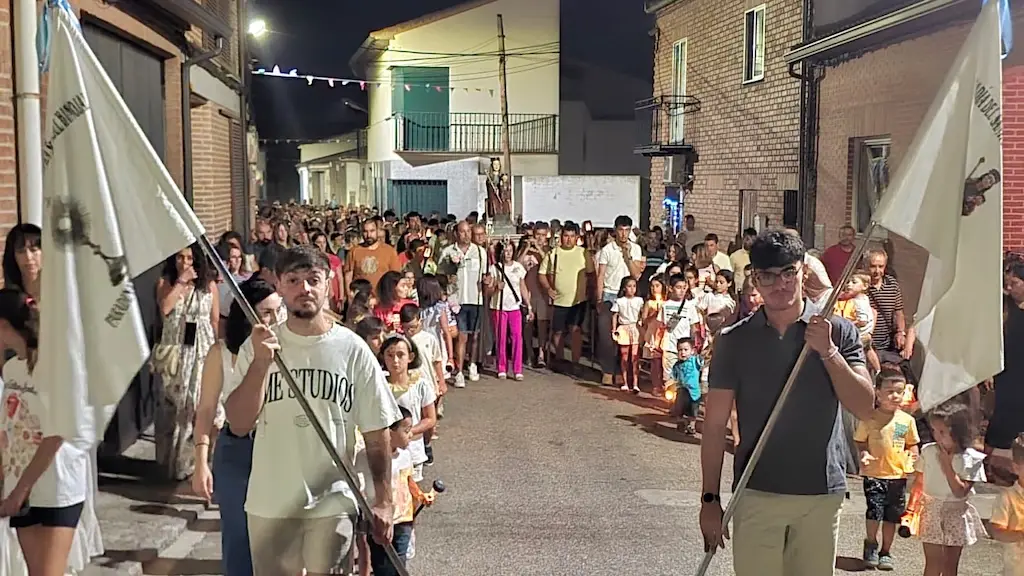 Traslado de la imagen de la Virgen del Hinojal