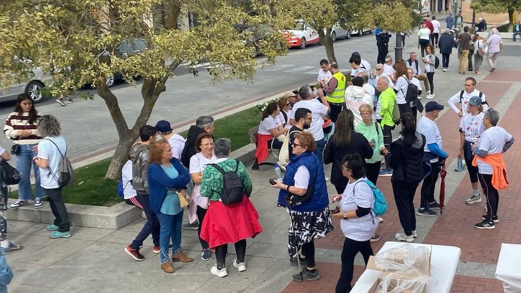 Participantes en la Marcha solidaria de Villar