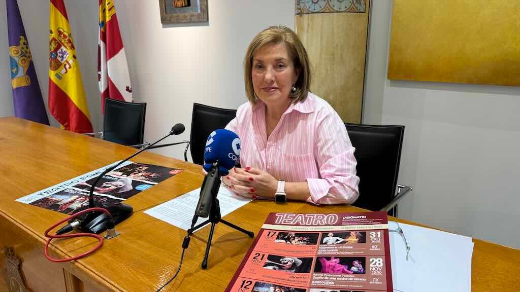 Sonsoles Núñez presenta la programación de teatro para este semestre
