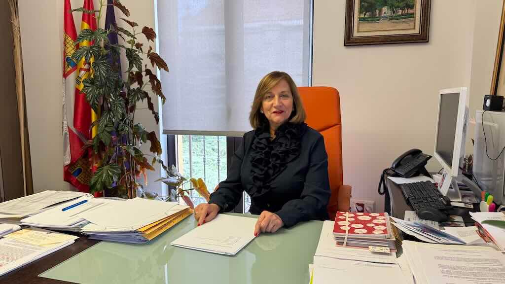 Carmen Ávila de Manueles valora la ampliación del Centro de Salud.