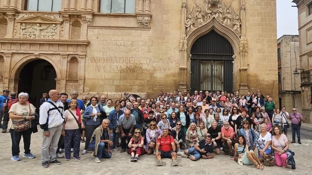 Los mayores peñarandinos en la excursión a Gadía