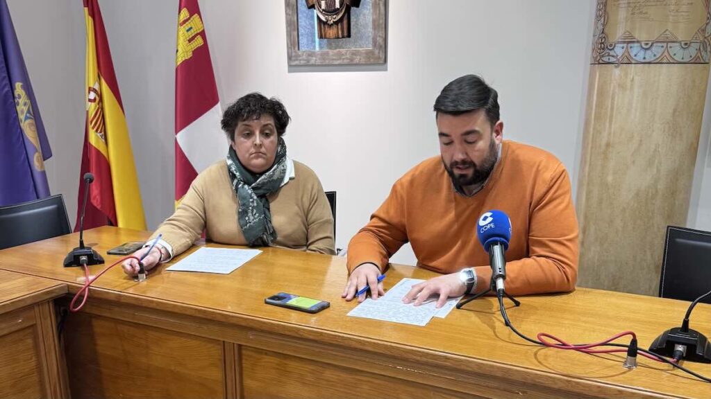 Los concejales del PSOE de Peñaranda denuncian la situación económica de la Mancomunidad