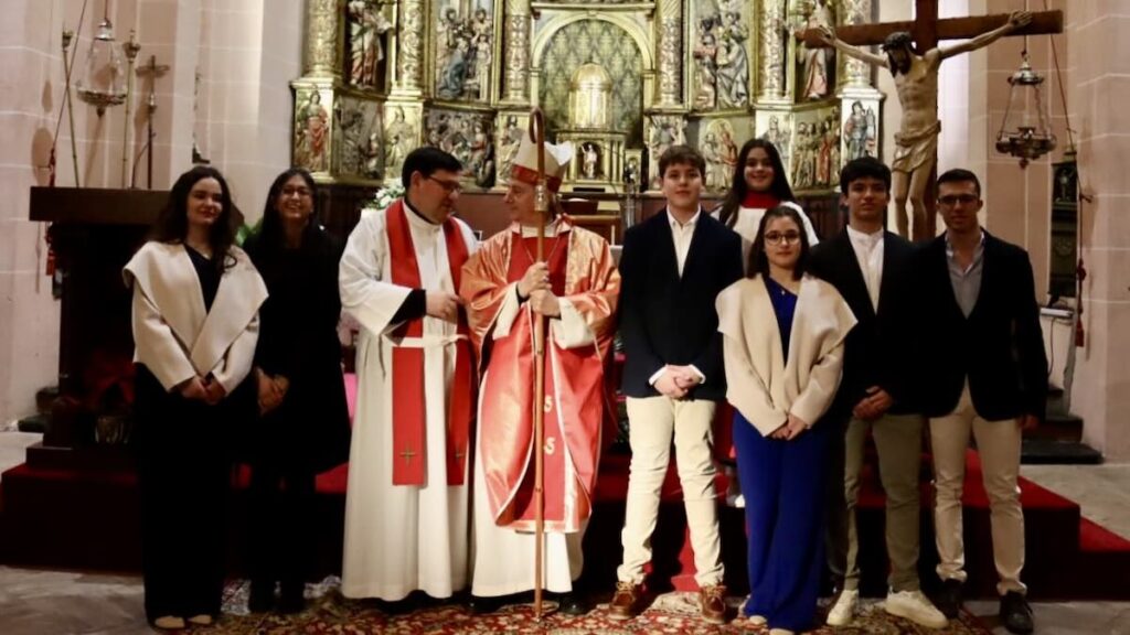 El obispo ha presidido el sacramento de confirmación en Cantalapiedra