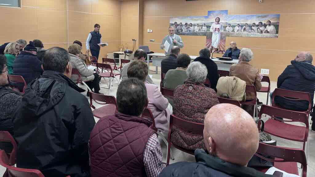 El arciprestazgo reflexiona sobre el Concilio Vaticano II y sus desafíos actuales 4 IMG 8246