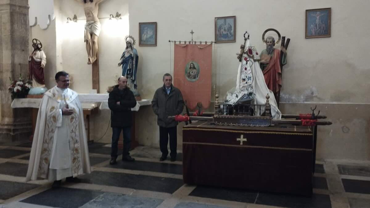 Procesión de las Candelas en Palaciosrubios.