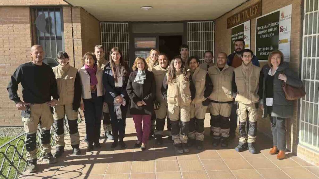 Alumnos y profesores de los 2 nuevos programas mixtos de formación y emple