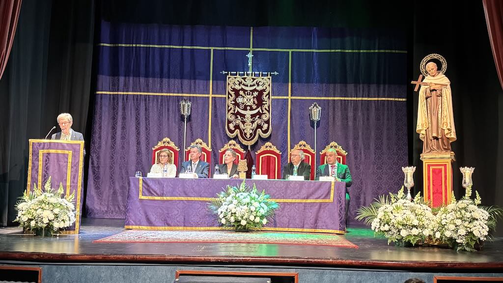 Carmen Calzada durante el pregón de la Semana Santa de Peñaranda