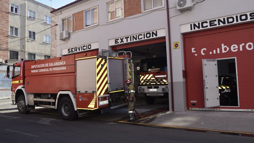 Bomberos de Peñranda tras una actuación en un incendios