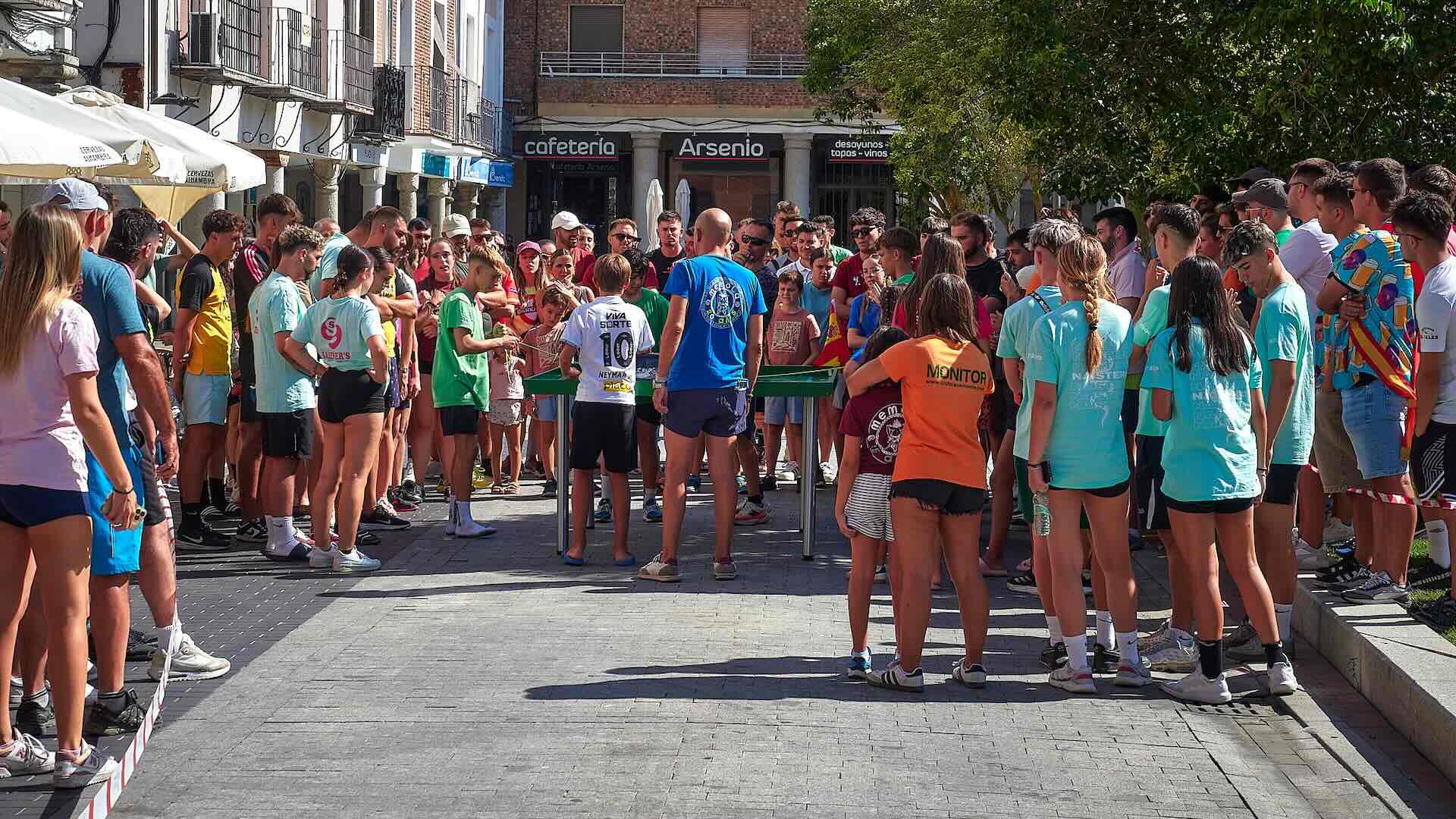 La gincana de peñas fue la gran protagonista del miércoles